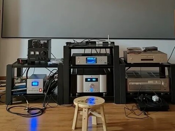 स्पीकर की ध्वनि गुणवत्ता को बिना किसी अतिरिक्त लागत के बेहतर बनाएं: ऑडियो संबंधी 4 महत्वपूर्ण जानकारियां